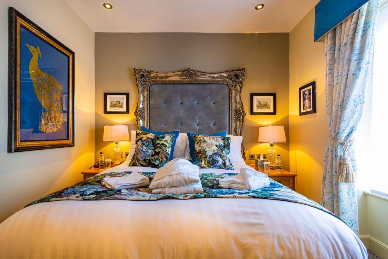 The Rutland Arms Hotel, Bakewell, Derbyshire Экстерьер фото