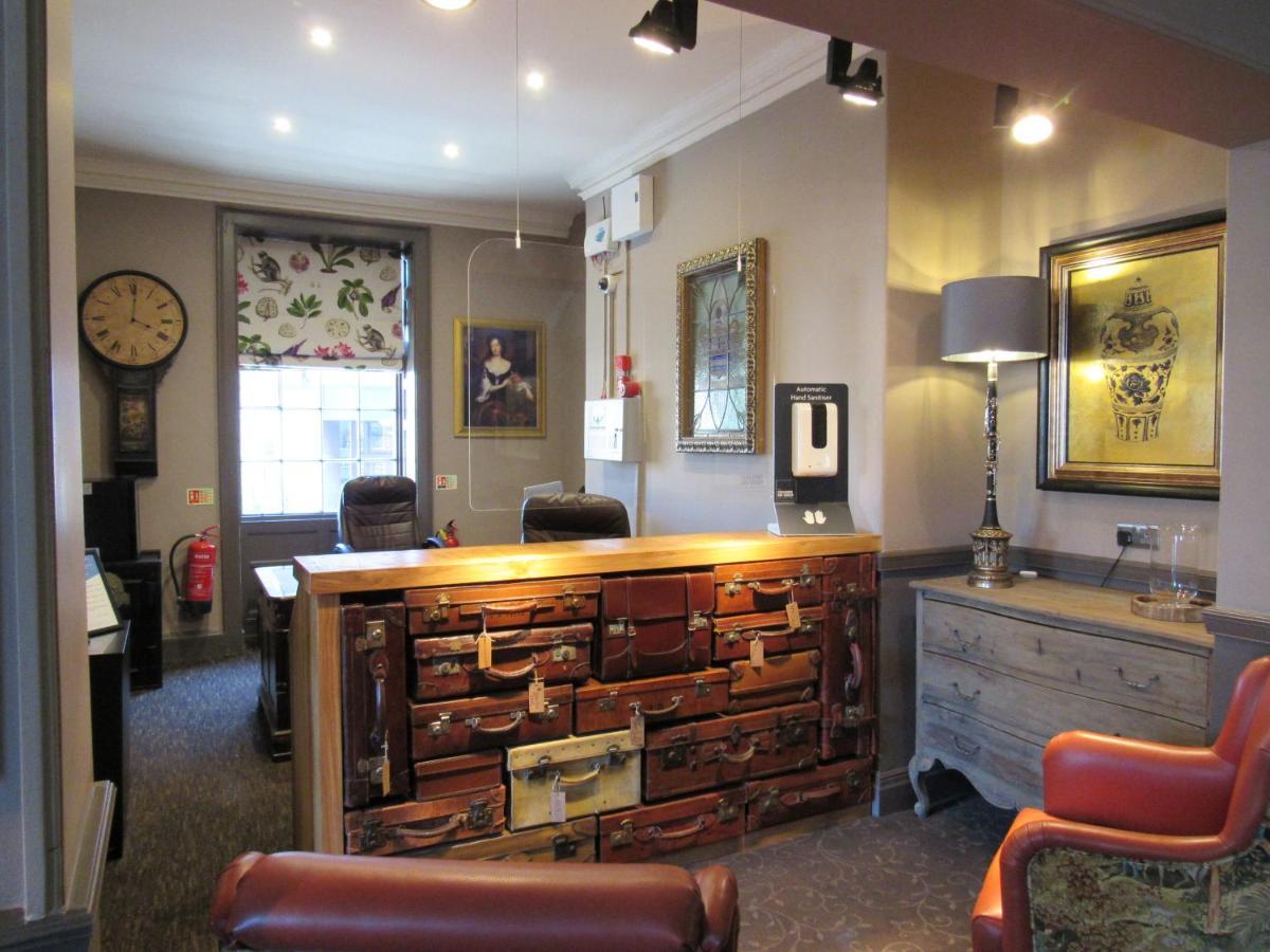 The Rutland Arms Hotel, Bakewell, Derbyshire Экстерьер фото