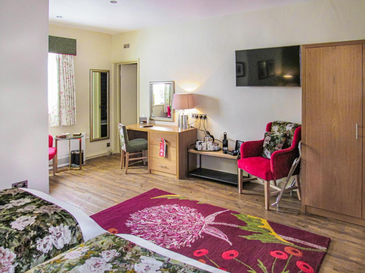 The Rutland Arms Hotel, Bakewell, Derbyshire Экстерьер фото