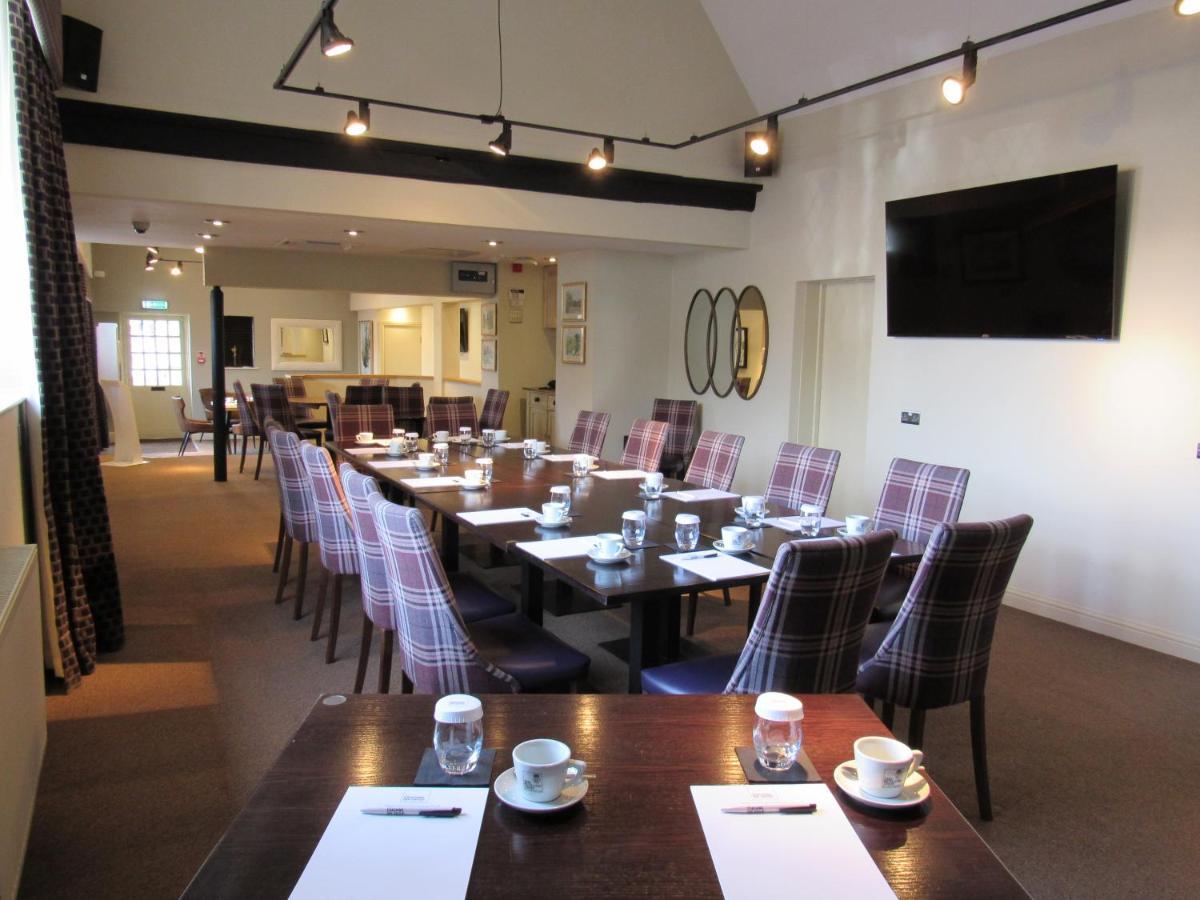 The Rutland Arms Hotel, Bakewell, Derbyshire Экстерьер фото