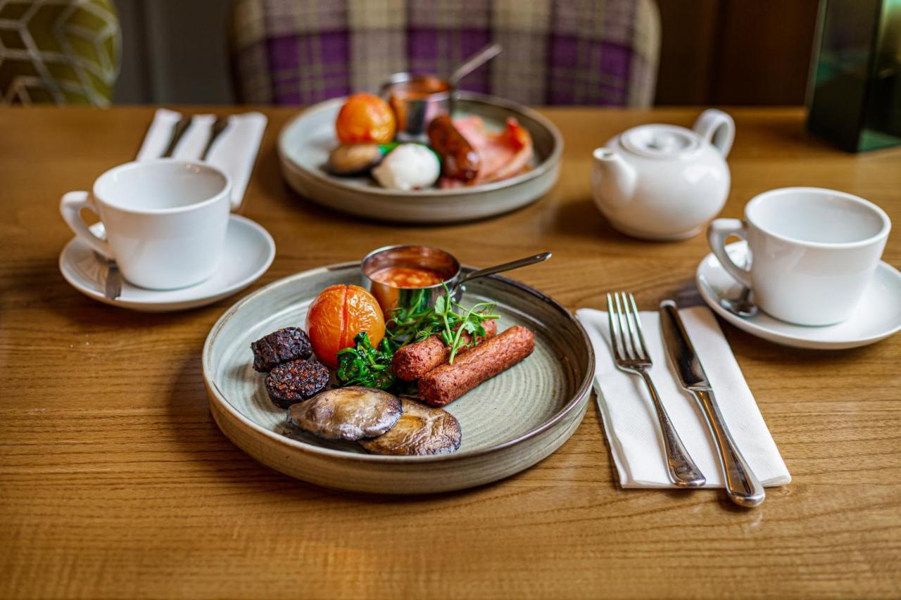 The Rutland Arms Hotel, Bakewell, Derbyshire Экстерьер фото