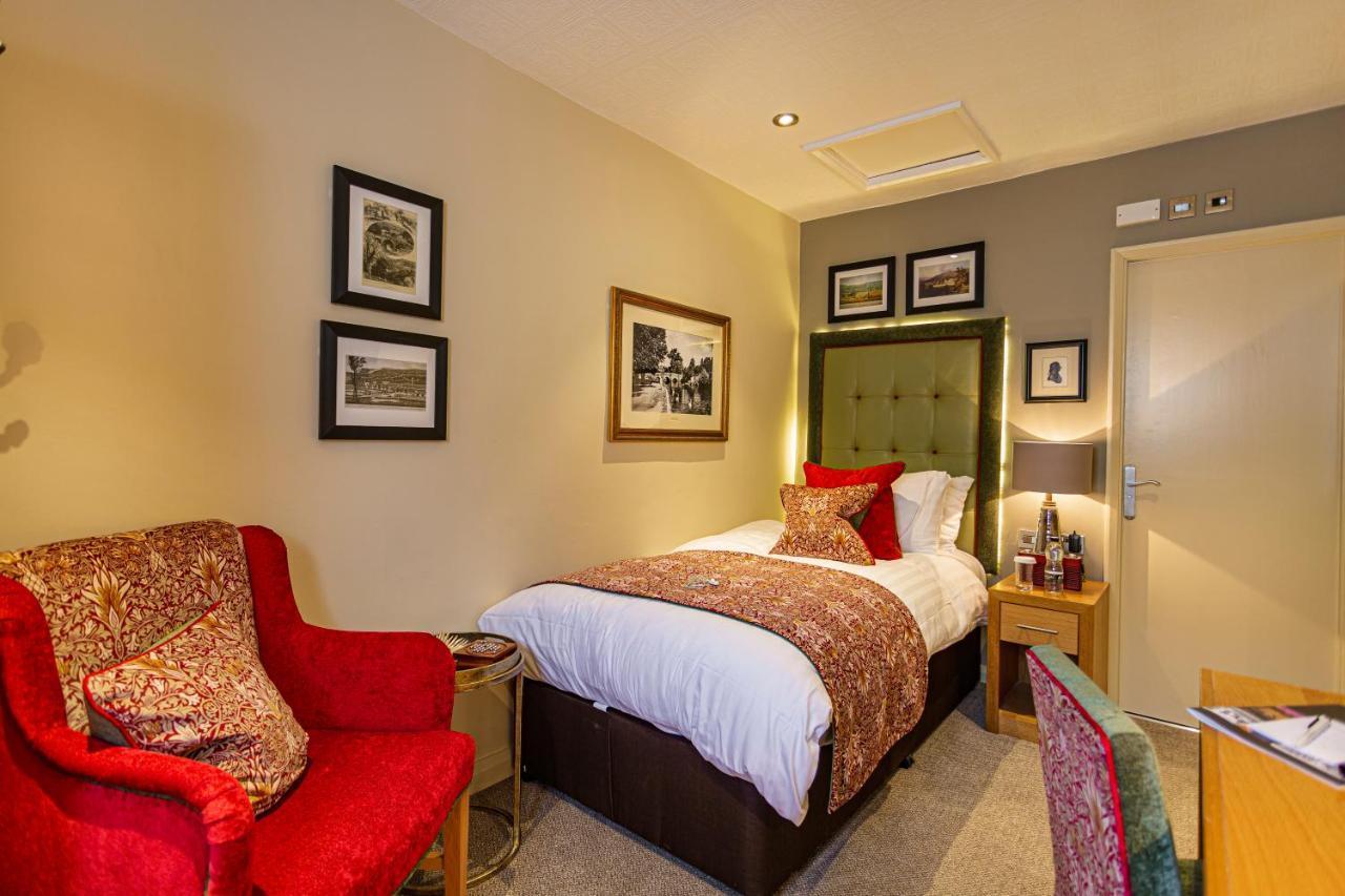 The Rutland Arms Hotel, Bakewell, Derbyshire Экстерьер фото