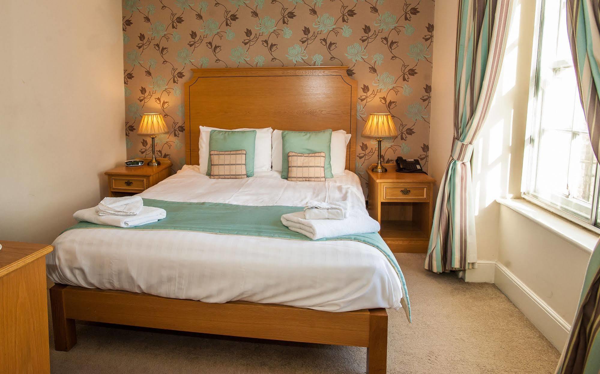 The Rutland Arms Hotel, Bakewell, Derbyshire Экстерьер фото